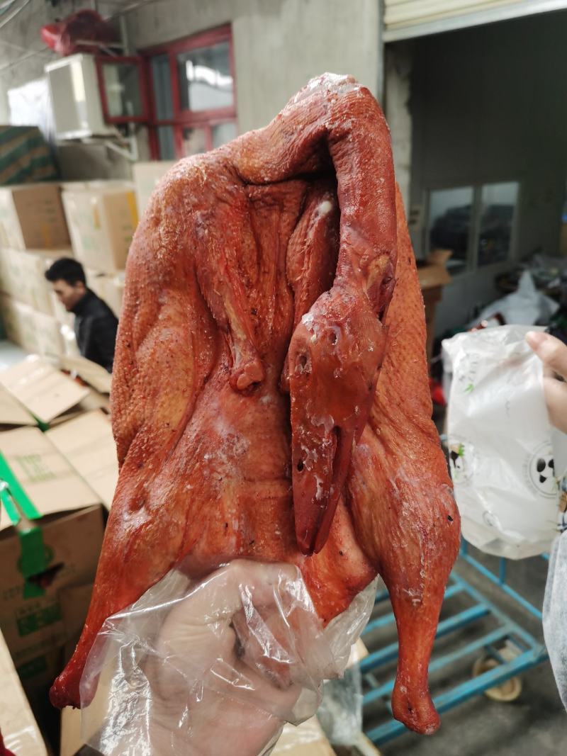 跑江湖地摊展会卤肉店凉菜店热销烟熏板鸭芝麻鸭卤板鸭九尺板