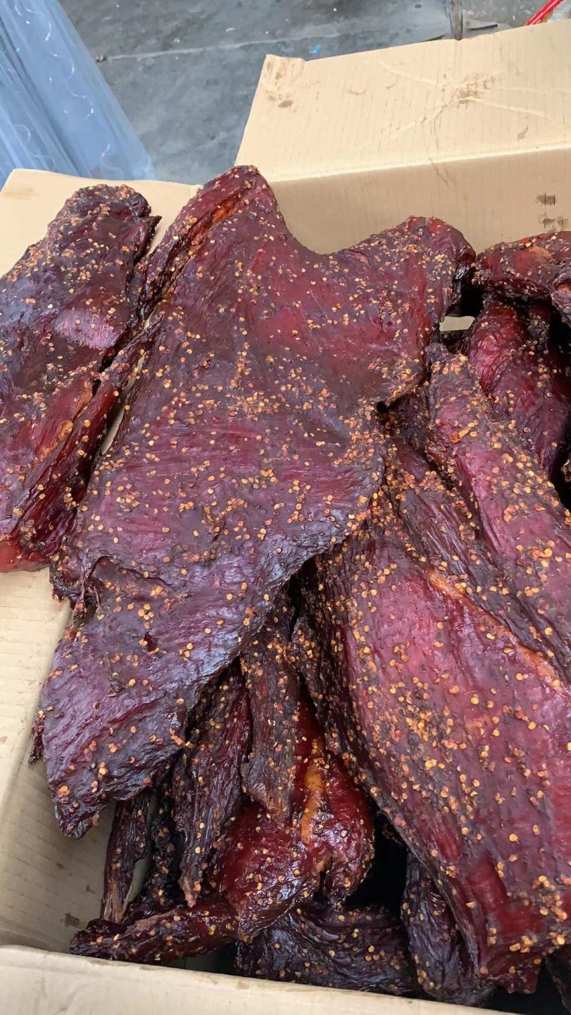 地摊江湖展会大块肉，五香麻辣，一件70斤！质量好，牛肉