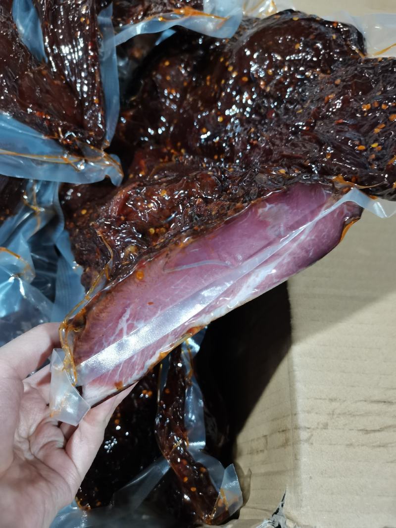 地摊江湖展会大块肉，五香麻辣，一件70斤！质量好，牛肉