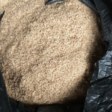 壳糠，统糠，压缩稻壳，散装打包，养殖饲料，酒厂酿酒，燃料