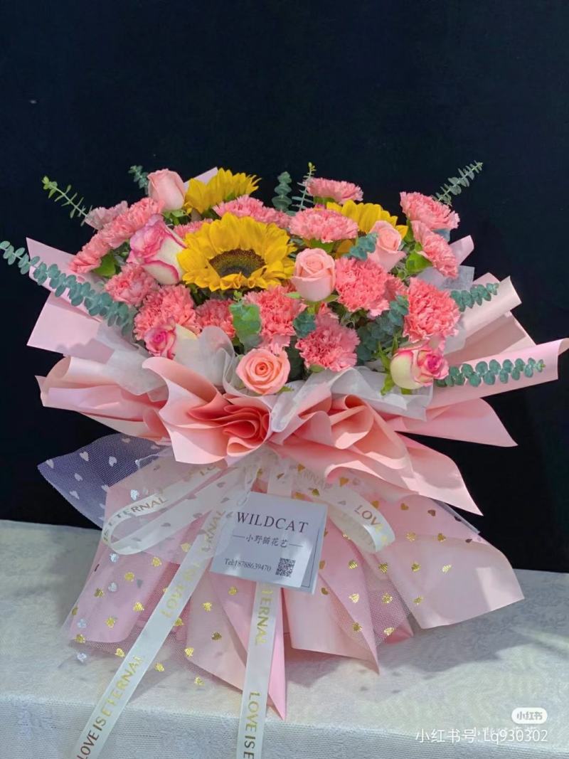 康乃馨花束礼盒送母亲送老师38节礼品款鲜花花束中秋节鲜花