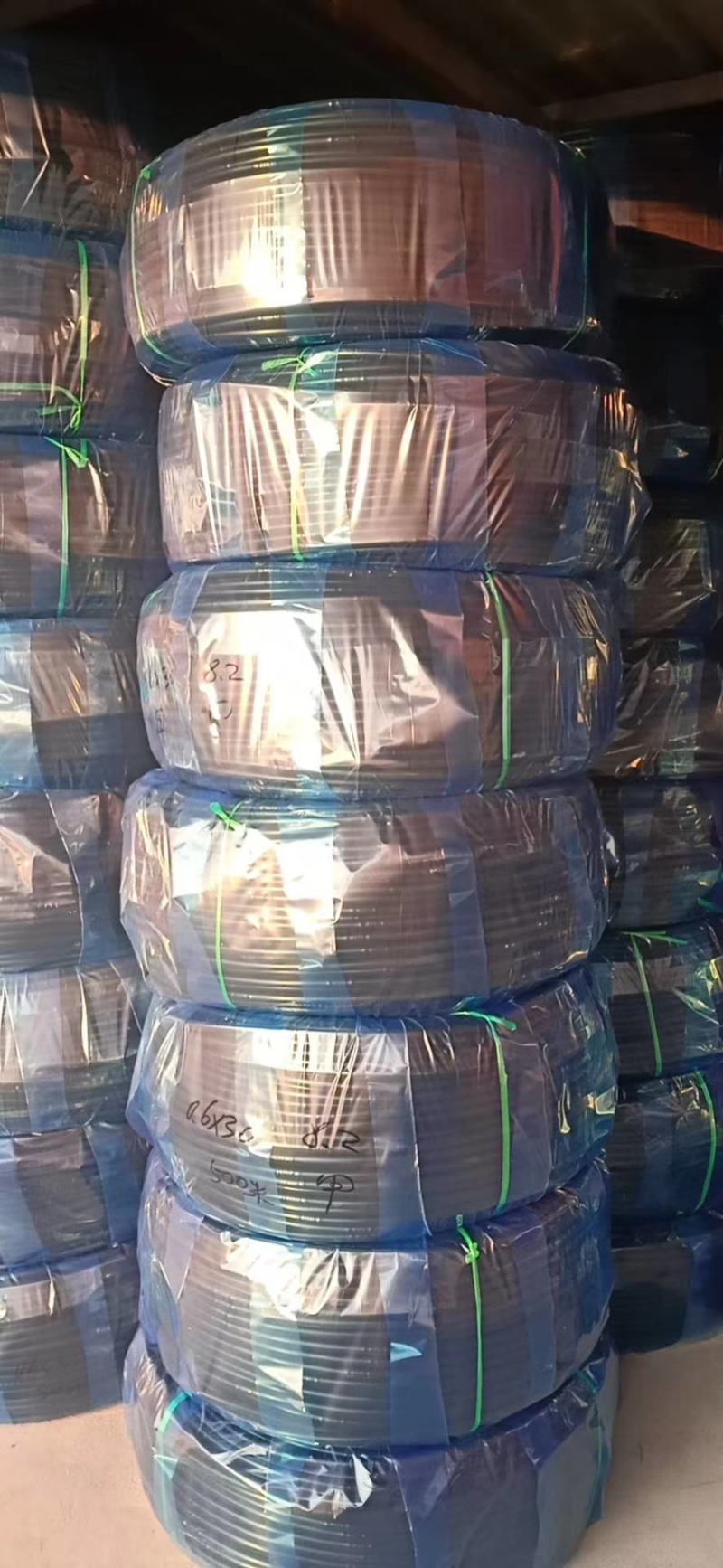 滴灌管厂家/内镶式滴灌管/果树大棚用滴灌管