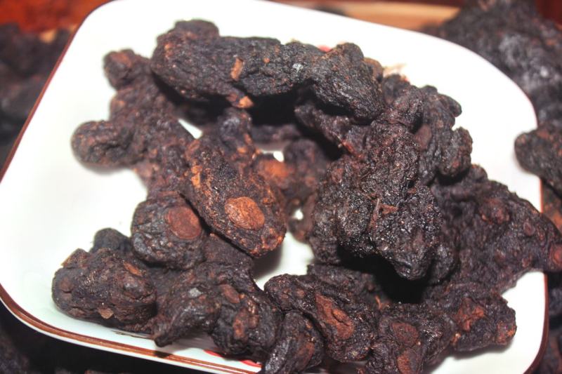 野生九蒸九晒黄精无添加非常香甜可泡酒煲汤直接吃