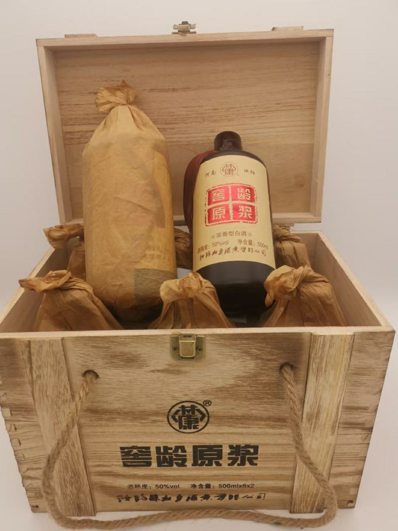 酒槽埋藏酒，一件6瓶，国家一级调酒师勾兑，欢迎团购下单。