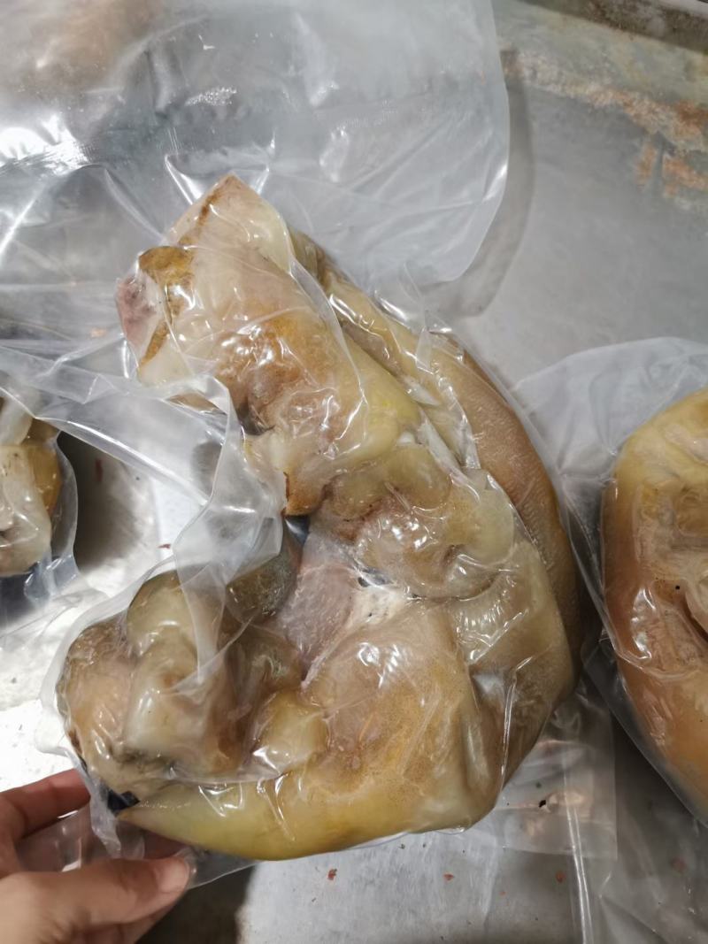 去骨熟牛蹄满满都是胶原蛋白，独立包装一件50斤