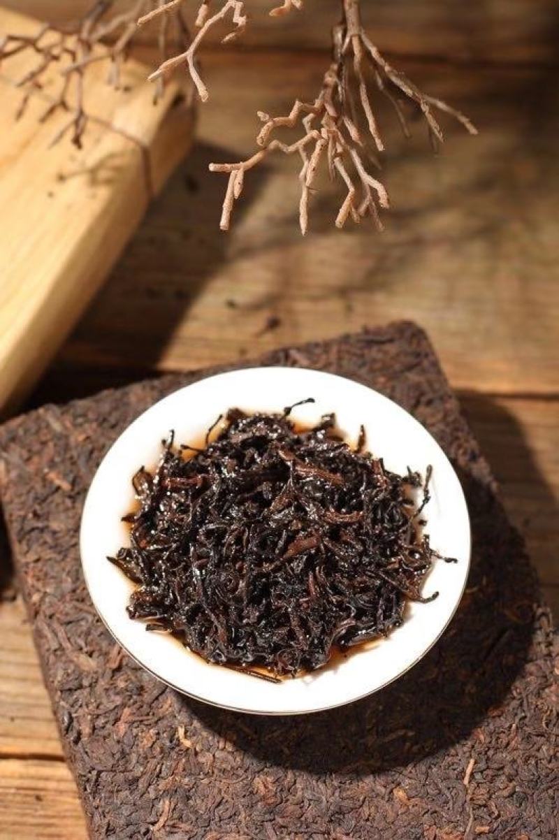【中茶蓝印2006年冰岛王】普洱茶生茶饼古树纯料冰岛产区
