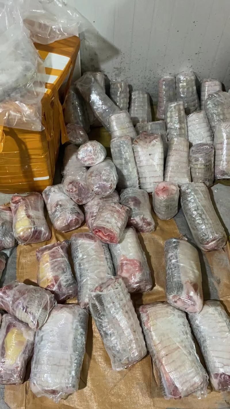 商品鳄鱼尾尖肉每条都可带合法养殖的标签可直接下单