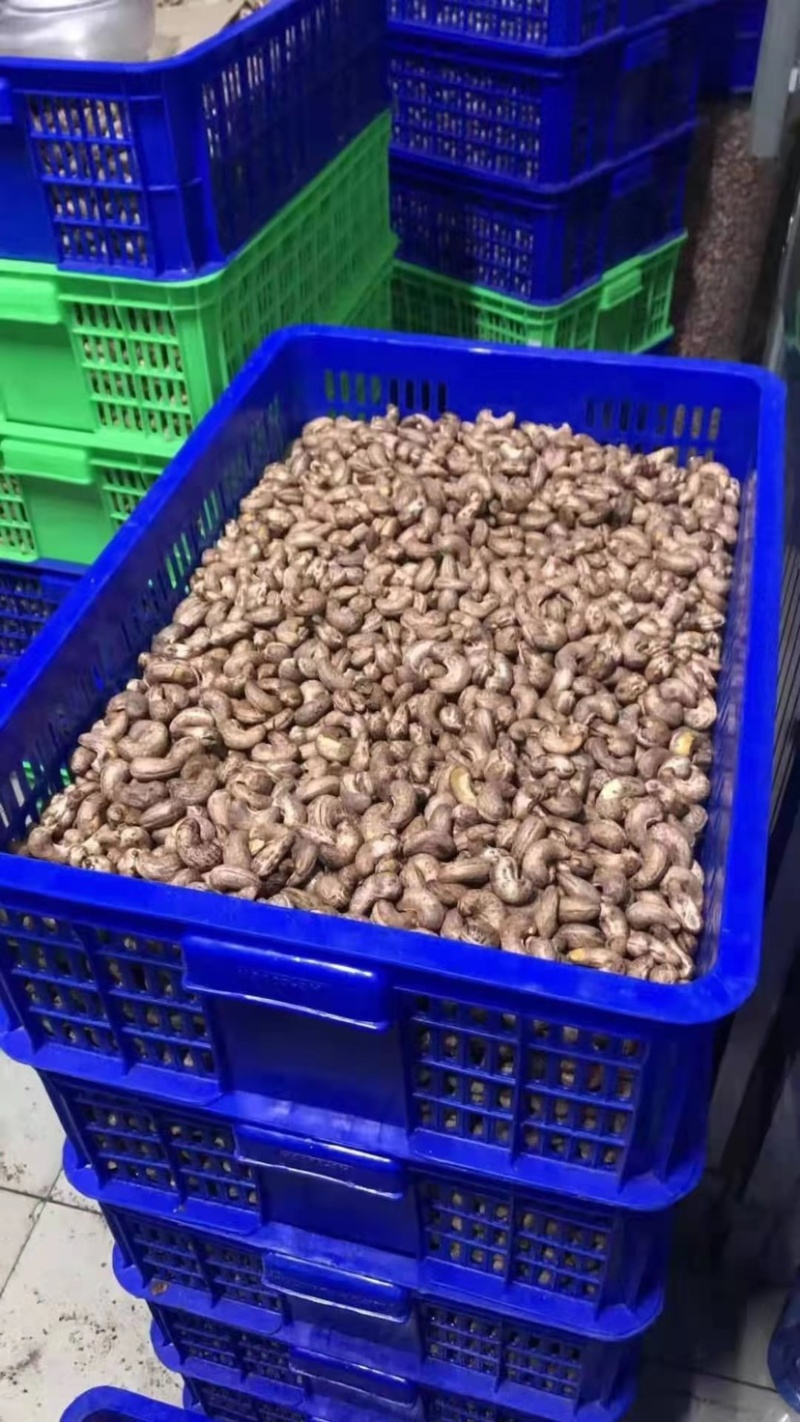 越南带皮盐焗腰果A180盒装150g大坚果零食