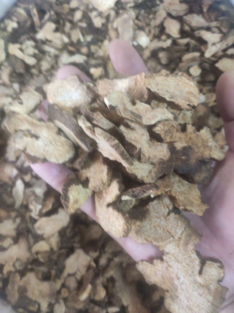 苍术干货苍术片常年经营各种中药材欢迎选购！