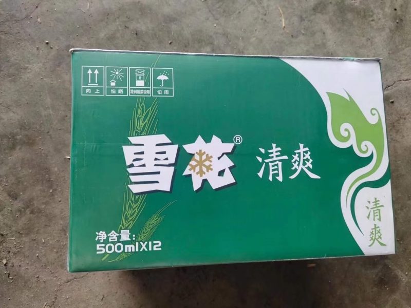 仓库直出雪花清爽啤酒