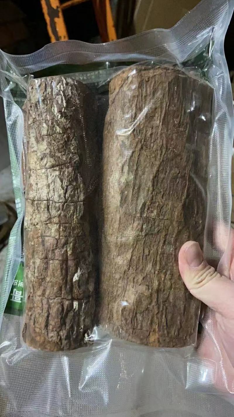 卡宾达树皮厚的薄的都有量大欢迎选购！