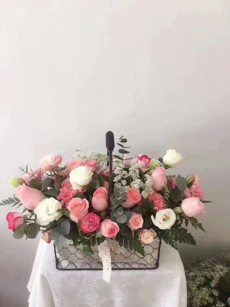 手提花篮生日玫瑰花束毕业花束母亲节教师节送老师送朋友包邮