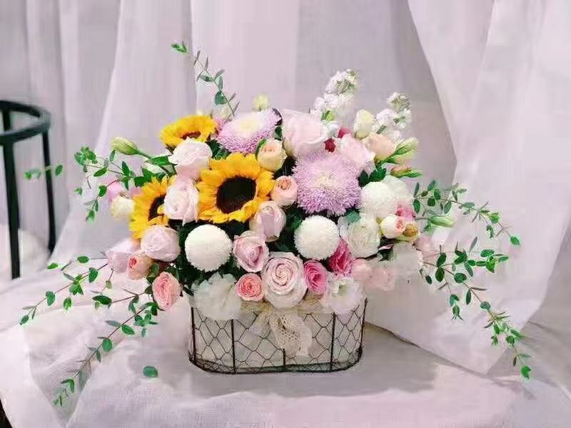 手提花篮生日玫瑰花束毕业花束母亲节教师节送老师送朋友包邮