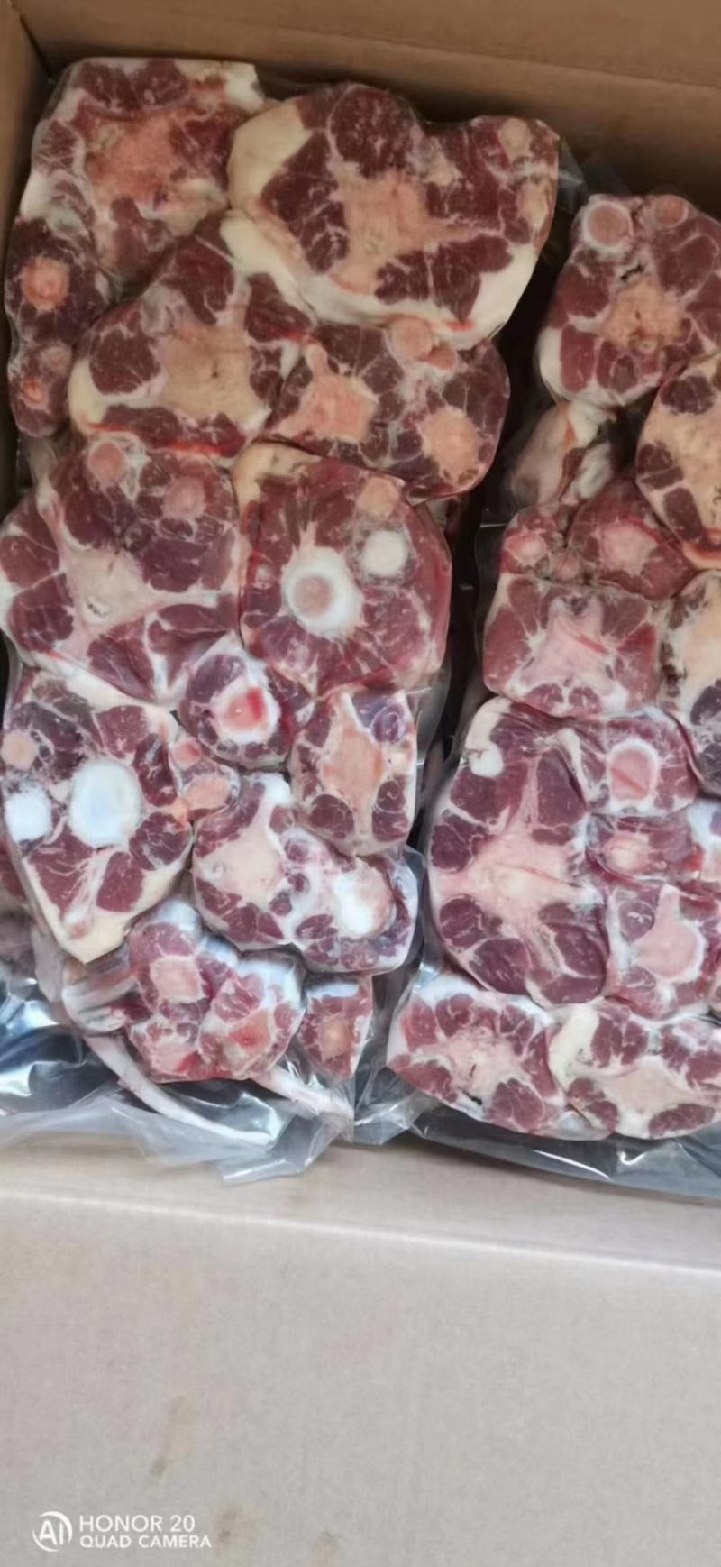 去根牛尾。火锅牛尾，慢炖。口感佳厂家一手货源。