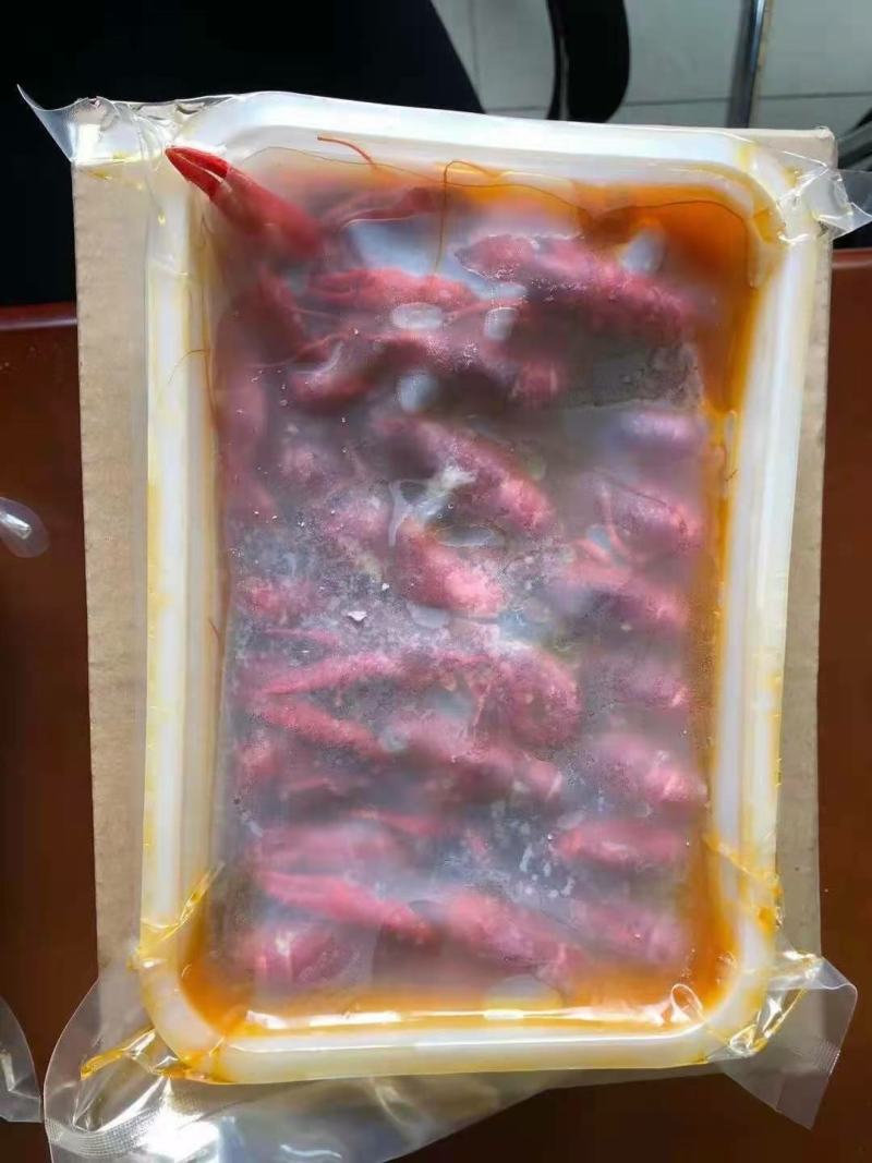 麻辣小龙虾一箱十盒一盒700克4-6,3-5品质好