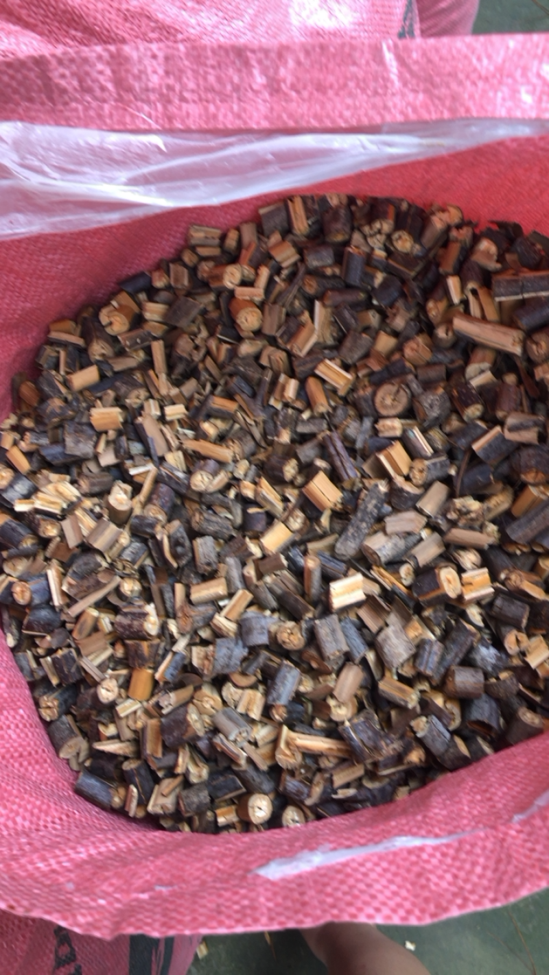贵州钩藤，钩藤树杆地方话叫大棒需要大量的老板可以联系。