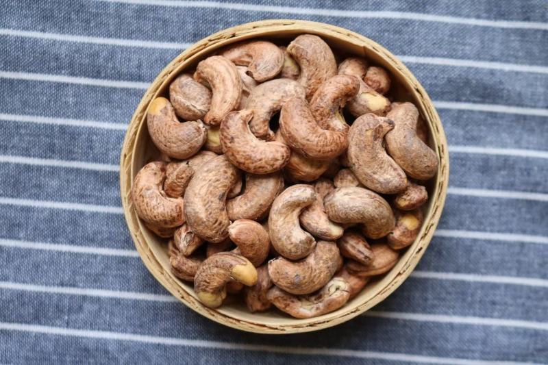 一德路小号炭烧腰果盐焗腰果休闲零食一件代发批发