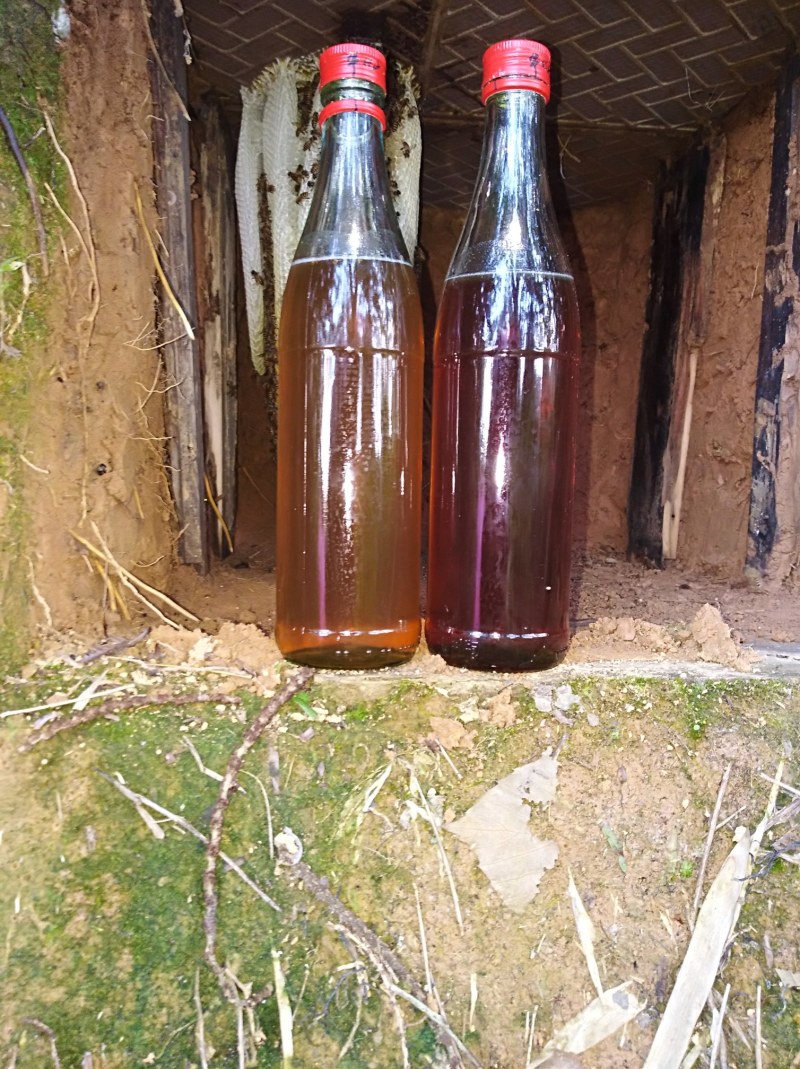 本地中蜂蜜，每年取一次蜜，不浓速，波美度40，39