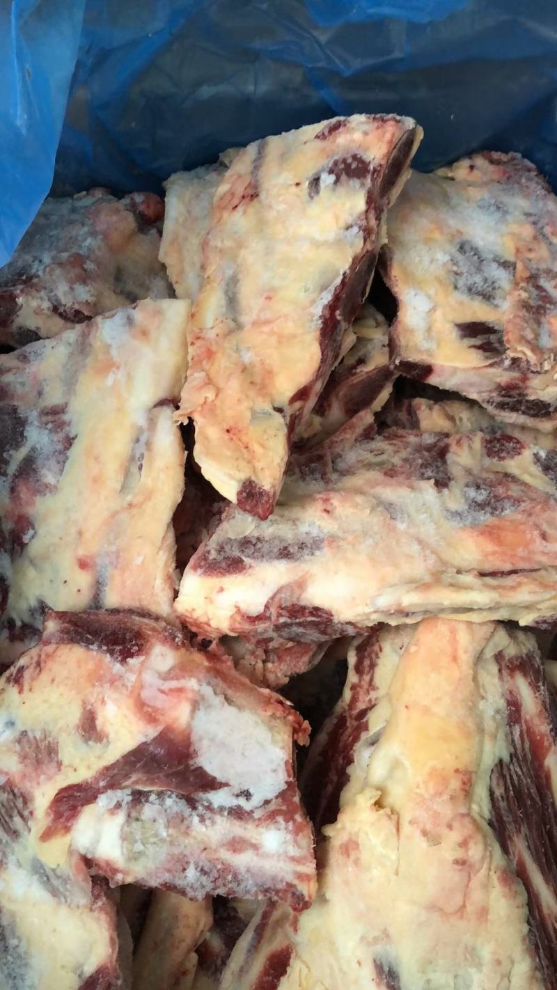 牛胸骨，厂家一手货源，肥瘦相间，价格不贵，