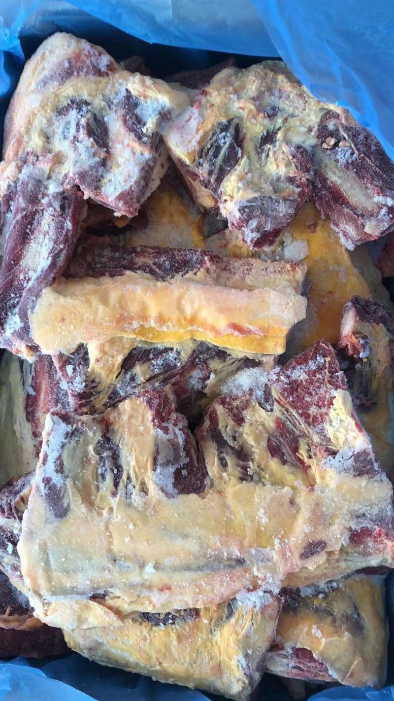 牛胸骨，厂家一手货源，肥瘦相间，价格不贵，