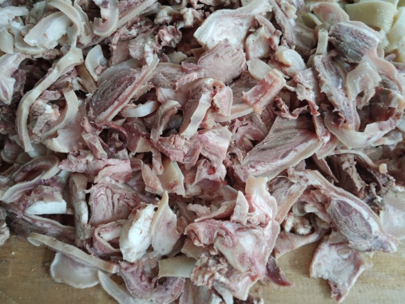 熟羊杂(一级二级三级羊头肉，羊心肺，肚.肠.筋皮，碎肉。