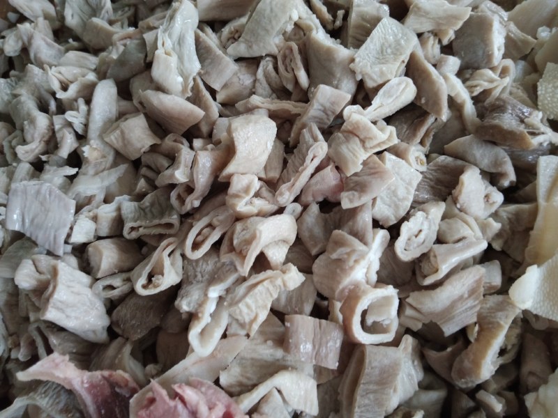 熟羊杂(一级二级三级羊头肉，羊心肺，肚.肠.筋皮，碎肉。