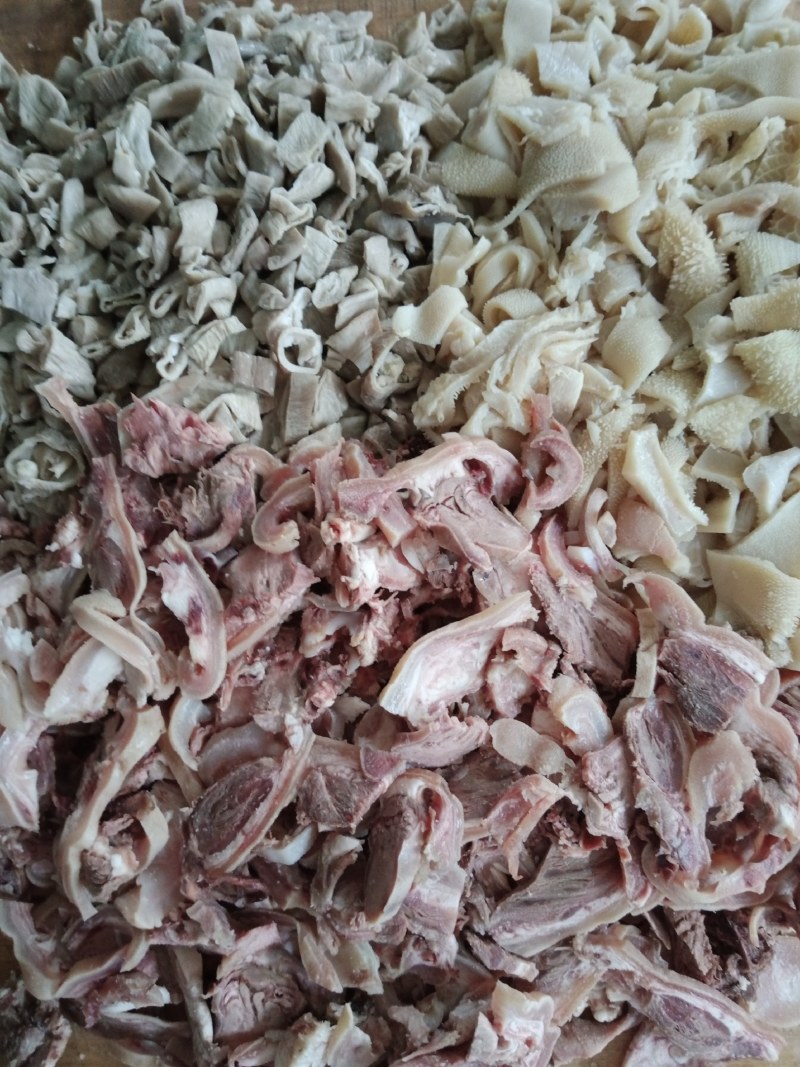 熟羊杂(一级二级三级羊头肉，羊心肺，肚.肠.筋皮，碎肉。