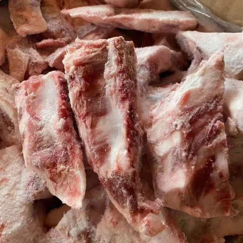 羔羊带肉胸口骨，经营各种羊副产品，一手货源，欢迎选购！！