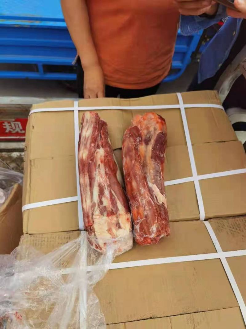 牛尾，乌拉圭2厂油少，去鞭根，一手货源，全国冷链发货