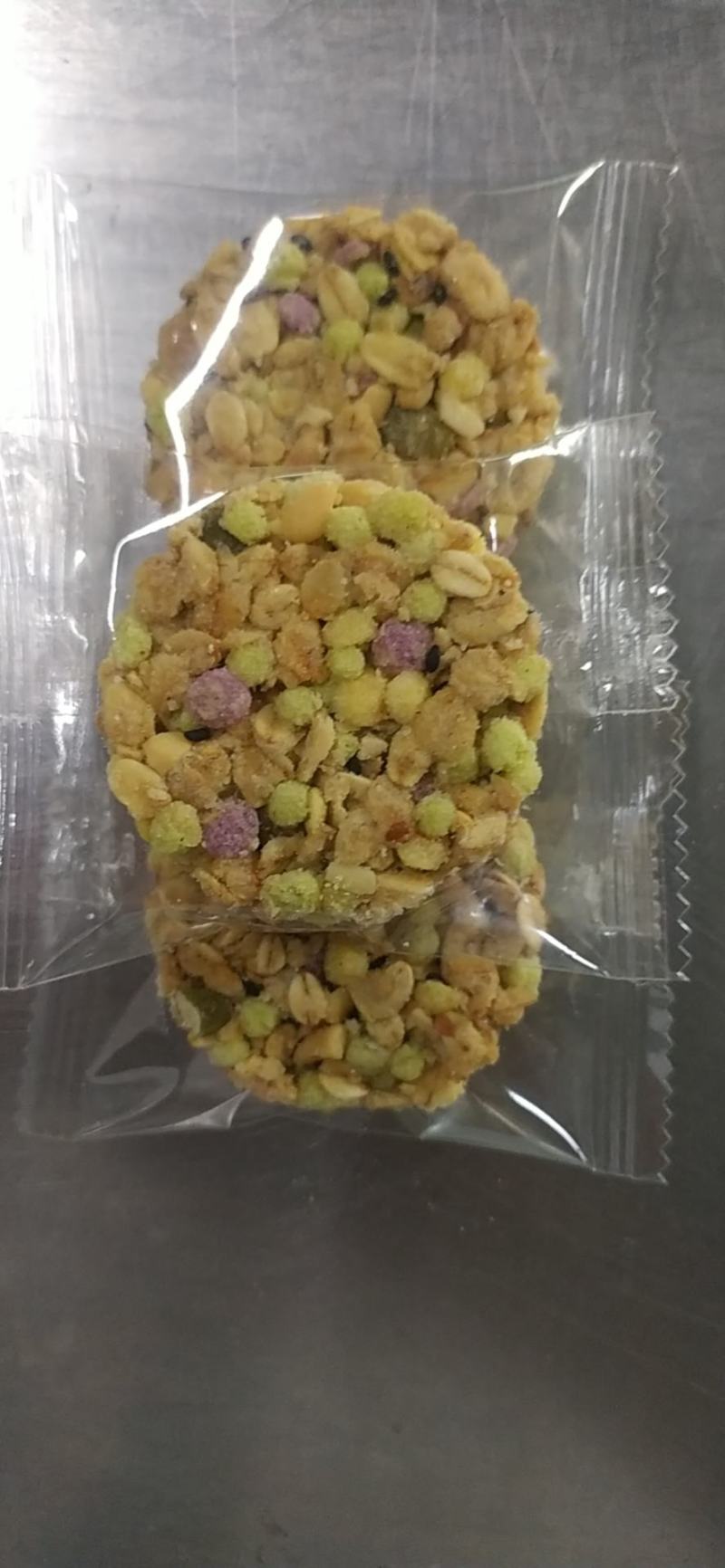 新品上市燕麦南瓜仁杂粮饼，粗粮酥少糖低脂薄盐健康食品