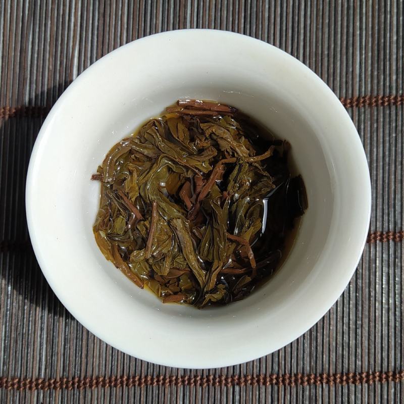 2009年易武高杆老茶砖生茶砖茶500g每砖
