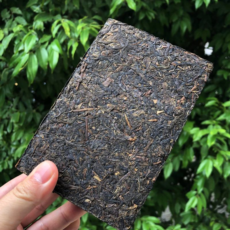 2009年易武高杆老茶砖生茶砖茶500g每砖