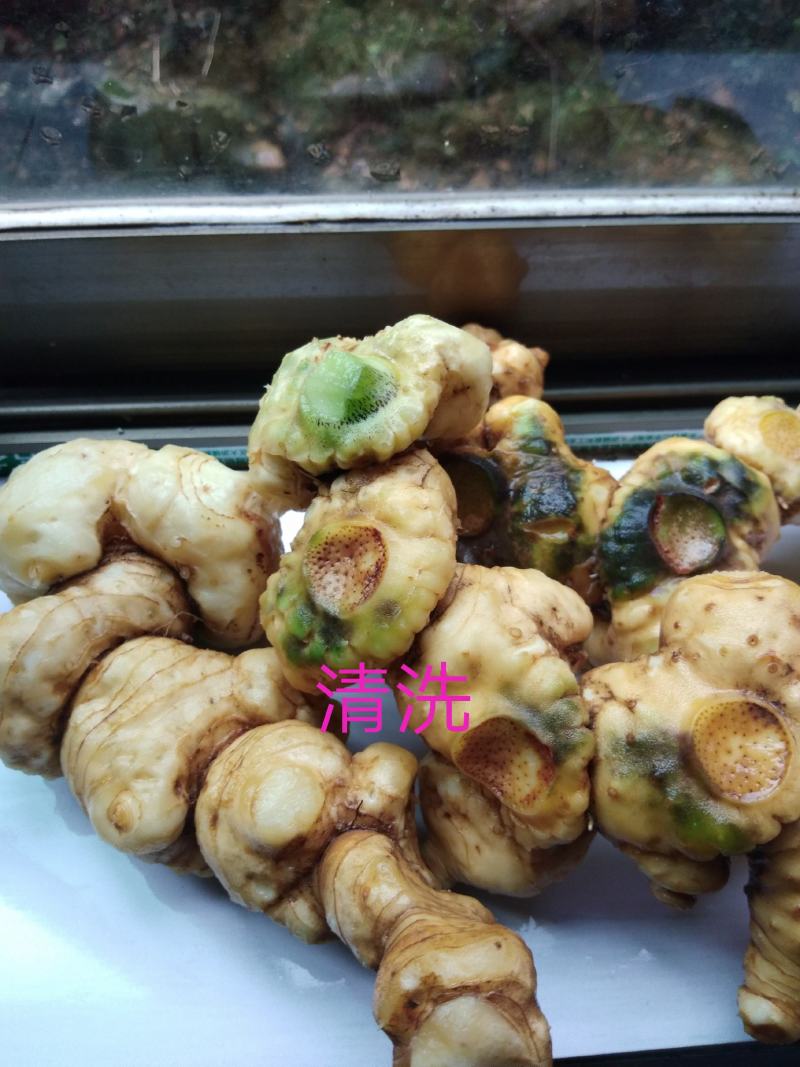 黄精，九蒸九晒，古法制作，原汁原味。