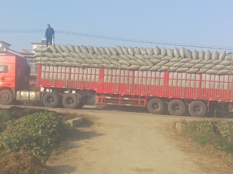 花生秧牛羊马草全国发货质量保证买家运费自理