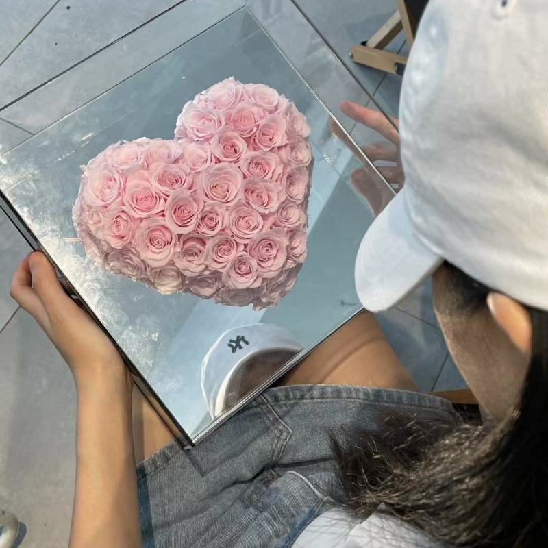 52朵永生花镜面心花盒包邮永生花成品批发七夕情人节礼物