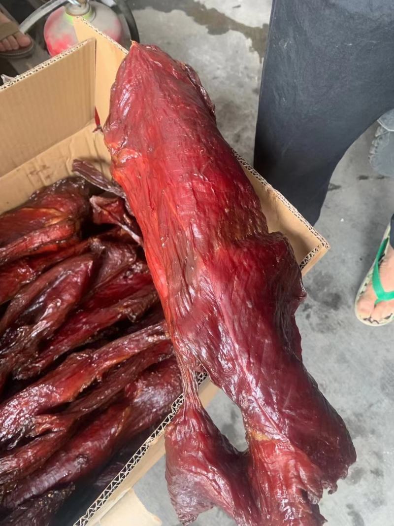 大块肉干的不得猪肉，五香麻辣，展销会，跑地摊猪肉