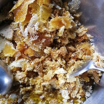 海拔2000米的高山药花蜂蜜