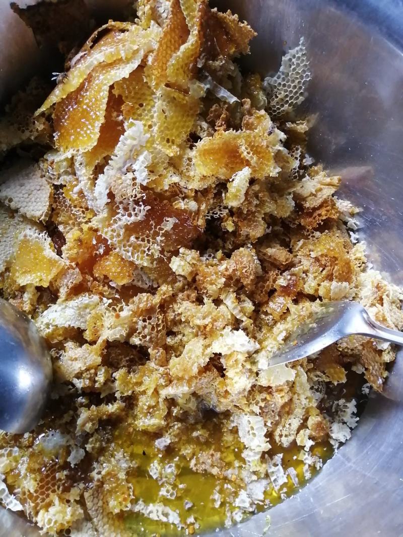 海拔2000米的高山药花蜂蜜