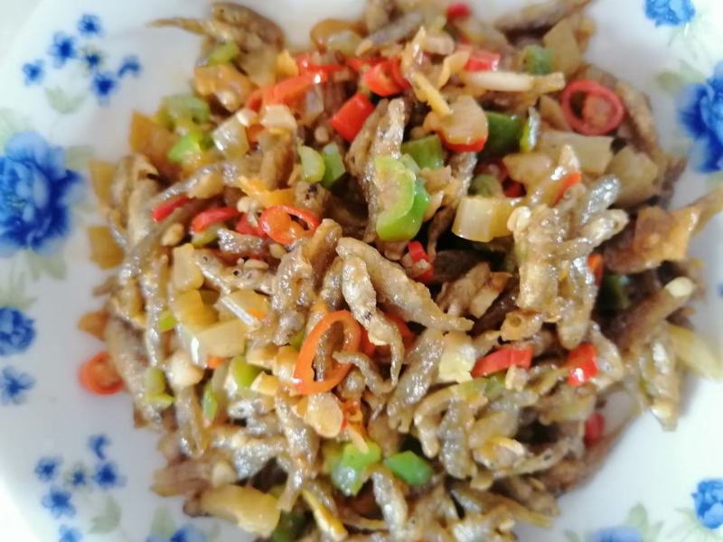 油炸麦穗鱼无沙无苦，香酥肉嫩，9成干2/3.4/5公分