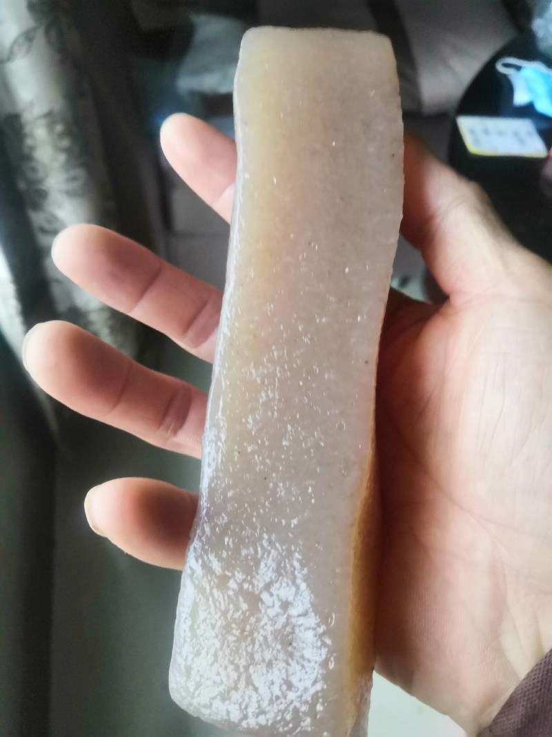 冷，魔芋粉，做出魔芋豆腐冷时一直硬的，热时，软的，不沙口