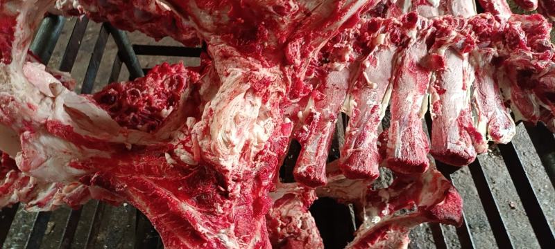 牛大梁，熬汤吃肉都可以的牛大梁骨