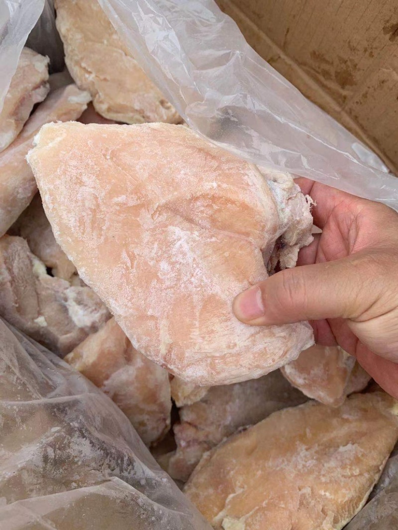 鸡胸肉大量现货供应一手货源批发一件20斤
