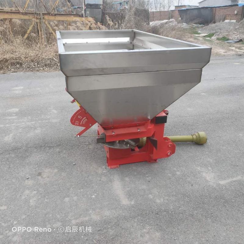 拖拉机带后传动双盘不锈钢施肥器农田扬肥器大容量不锈钢撒