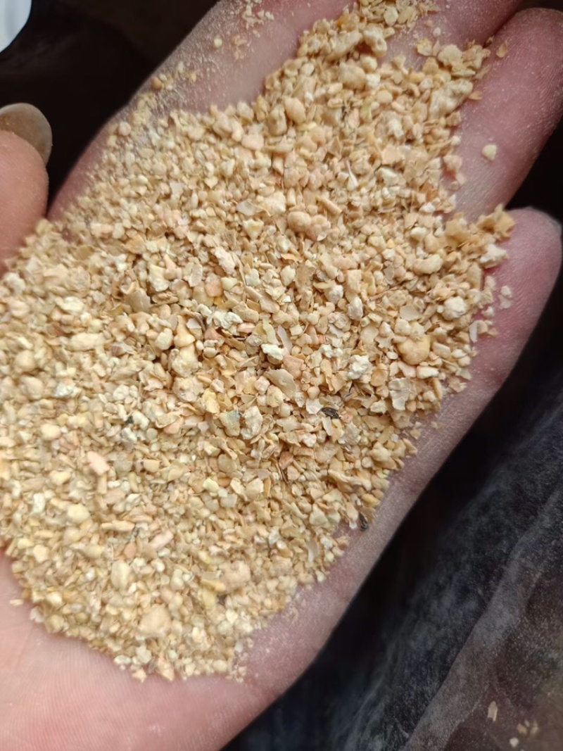 豆粕片粕适合用于牛羊猪鸡鸭鹅
