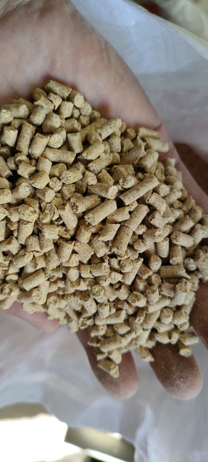 牛羊育肥饲料，浓缩料，全日粮
