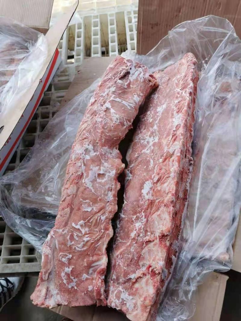 母猪龙骨，带肉35以上，每天生产，手续齐全