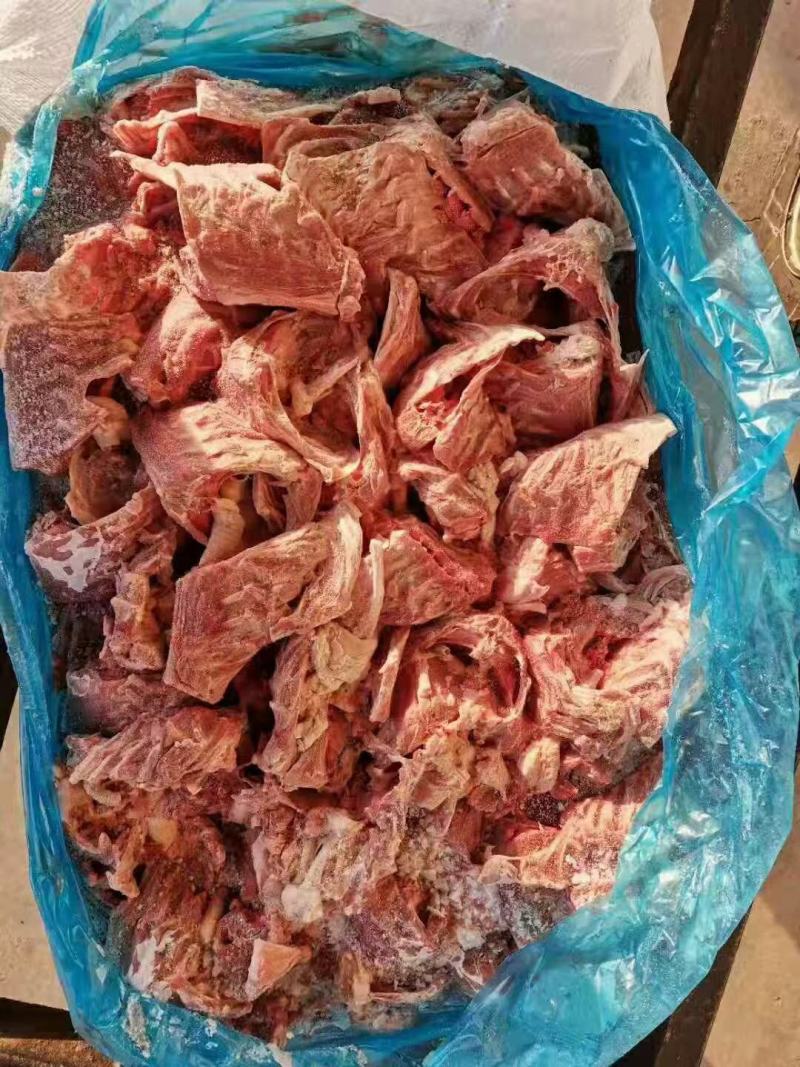 鸭半壳加工厂饲料鸭全壳鸭架子，鸭产品喂狗