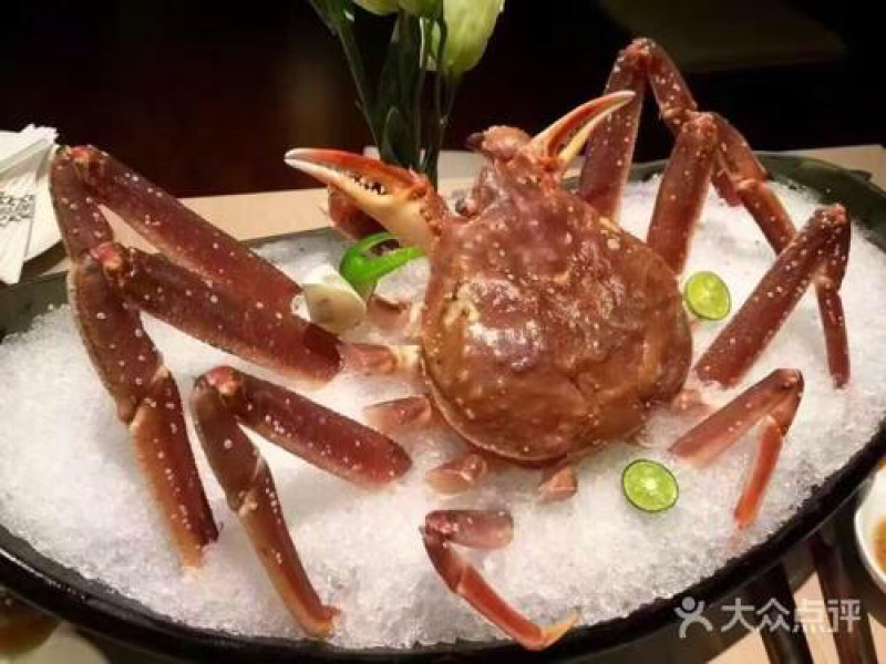 生冻整只板蟹、鲜度一极棒、一手货源、全国可发货。