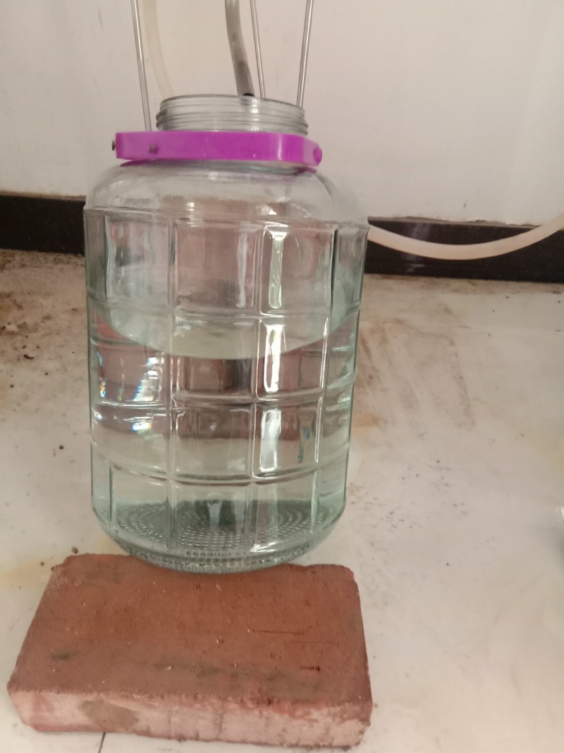 纯粮白酒纯粮酿造，无添加，传统工艺，固态发酵古方蒸馏