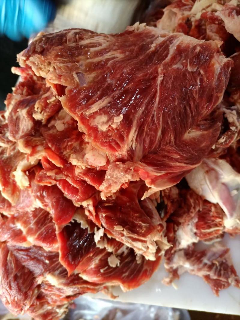 牛碎肉，炒菜，做馅包饺子，蒸包子，瘦度高